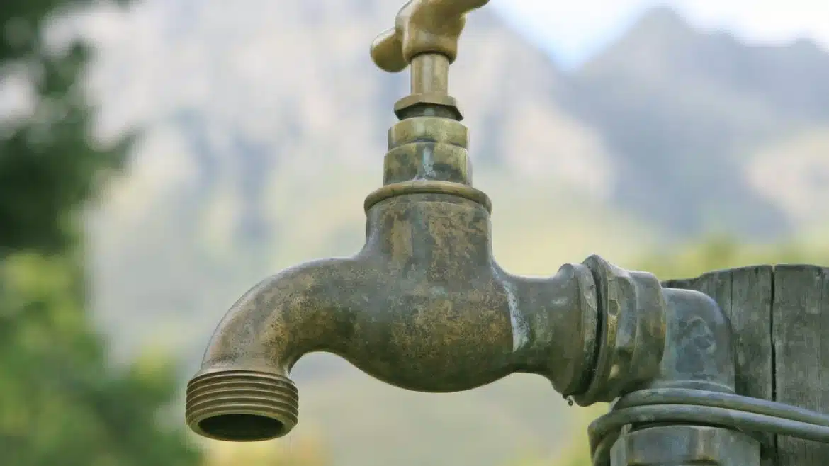 Comment venir rapidement à bout d'une fuite d'eau ?